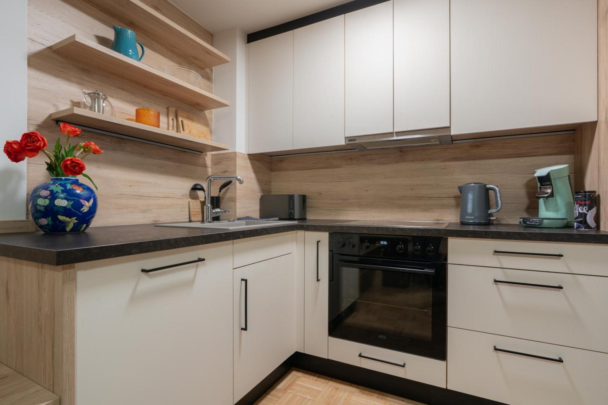 Modern Apartment, Full Kitchen, For 6 Гмунден Экстерьер фото